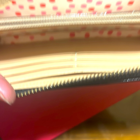 Kate  Spade. - Picture 3 of 4